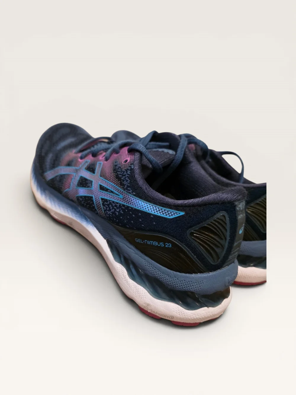 ASICS GEL-Nimbus 23 Women’s Size 7 Running Shoes – Digital Aqua/Plum – Max...